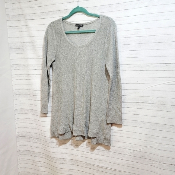 EILEEN FISHER GRAY LONG LINED LIGHT SWEATER, 50% LINEN, SZ XS LIKE NEW! - Picture 3 of 8